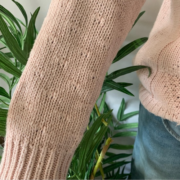 v i n t a g e :: Chunky Pastel Fisherman Aran Cable Knit Sweater - Picture 6 of 14